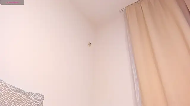 baby ivy online show from 04-12-26, 04:54