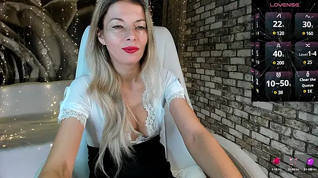 Snapshot of Eva_Melow chatting on 01-26-25, 07:31 Eva Melow online show from 01-26-25, 07:31