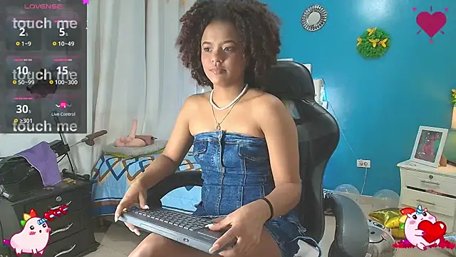 Snapshot of Eylend_Lisboa chatting on 03-20-25, 01:15 Eylend Lisboa online show from 03-20-25, 01:15