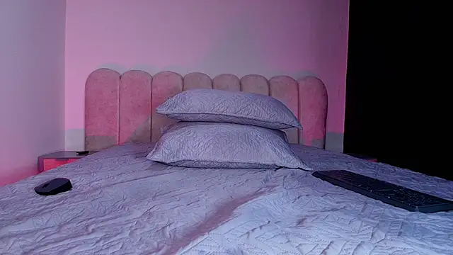 lucyy gray online show from 11-15-25, 03:10