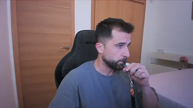 alex877x online show from 10-19-25, 05:48