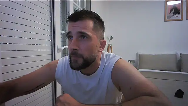 Snapshot of alex877x chatting on 08-01-26, 06:28 alex877x online show from 08-01-26, 06:28