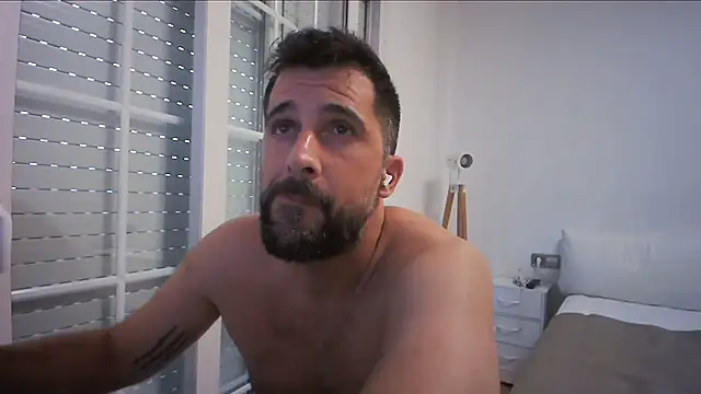Snapshot of alex877x chatting on 06-30-26, 05:46 alex877x online show from 06-30-26, 05:46
