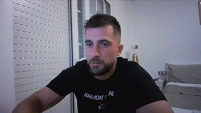 Snapshot of alex877x chatting on 07-31-26, 05:21 alex877x online show from 07-31-26, 05:21