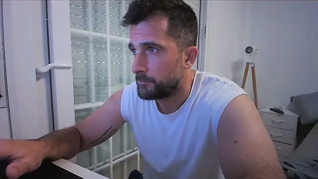 Snapshot of alex877x chatting on 07-14-26, 10:21 alex877x online show from 07-14-26, 10:21