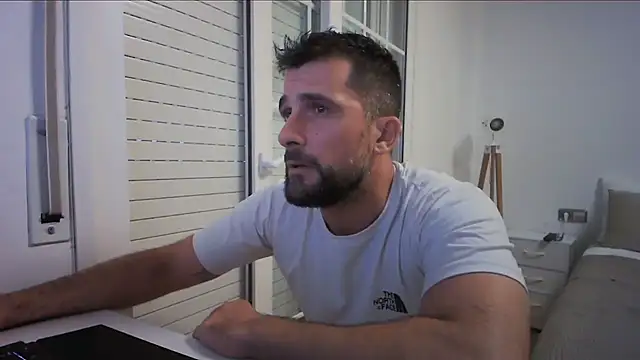 Snapshot of alex877x chatting on 08-07-26, 06:14 alex877x online show from 08-07-26, 06:14