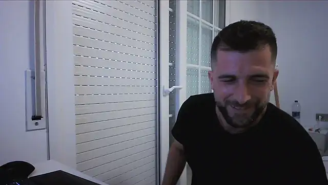 Snapshot of alex877x chatting on 07-19-26, 05:21 alex877x online show from 07-19-26, 05:21