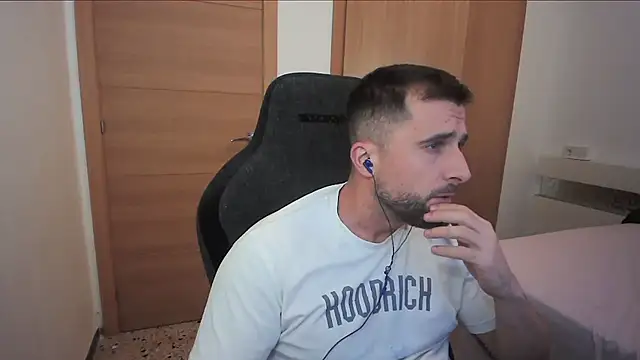 alex877x online show from 10-28-25, 10:52