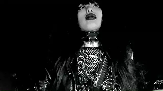 XXIOUX online show from 06-12-26, 06:16