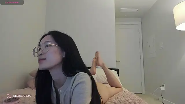 Snapshot of secretgirlfriendxo chatting on 12-09-24, 07:39 secretgirlfriendxo online show from 12-09-24, 07:39