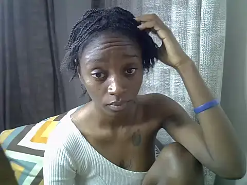 Snapshot of Enkarxx chatting on 10-05-25, 07:15 Enkarxx online show from 10-05-25, 07:15