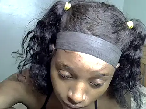 Snapshot of Enkarxx chatting on 02-18-25, 09:31 Enkarxx online show from 02-18-25, 09:31