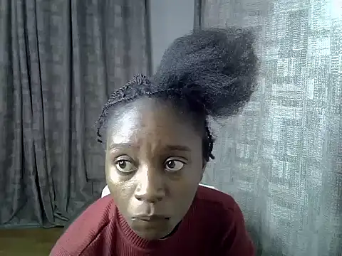 Snapshot of Enkarxx chatting on 09-17-25, 05:15 Enkarxx online show from 09-17-25, 05:15