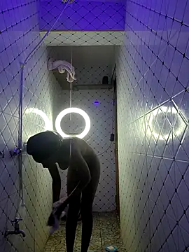 Snapshot of Enkarxx chatting on 02-19-25, 07:37 Enkarxx online show from 02-19-25, 07:37