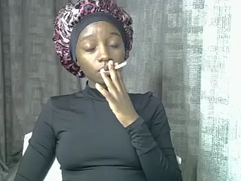 Snapshot of Enkarxx chatting on 09-10-25, 05:01 Enkarxx online show from 09-10-25, 05:01