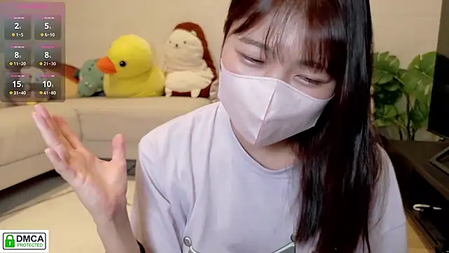 Snapshot of SUZU_ chatting on 06-15-26, 02:06 SUZU online show from 06-15-26, 02:06