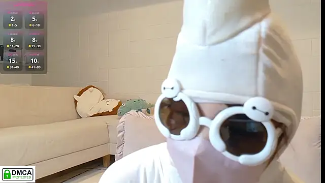 SUZU  online show from 11-17-25, 01:04