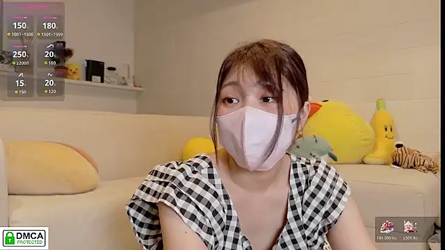 Snapshot of SUZU_ chatting on 07-11-26, 10:48 SUZU online show from 07-11-26, 10:48