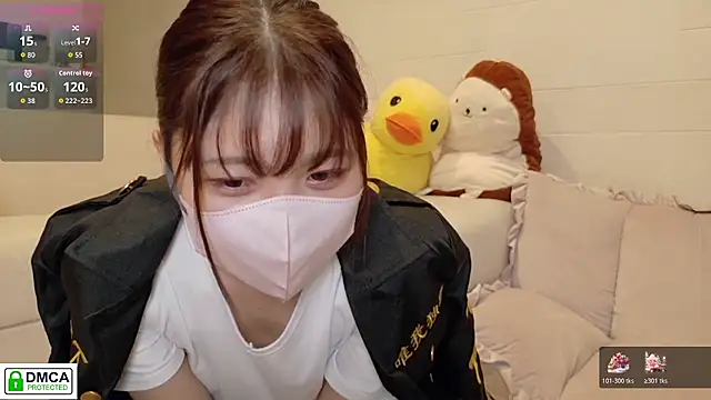 Snapshot of SUZU_ chatting on 06-18-26, 11:04 SUZU online show from 06-18-26, 11:04