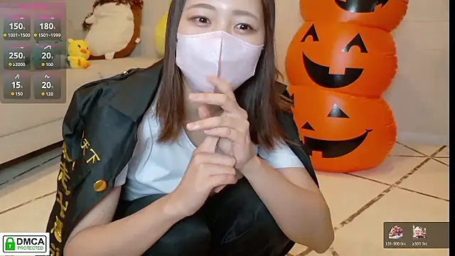 SUZU  online show from 10-31-25, 01:08