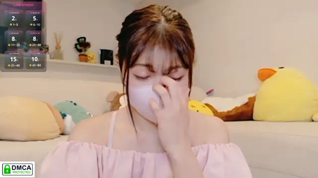 Snapshot of SUZU_ chatting on 07-09-26, 12:04 SUZU online show from 07-09-26, 12:04