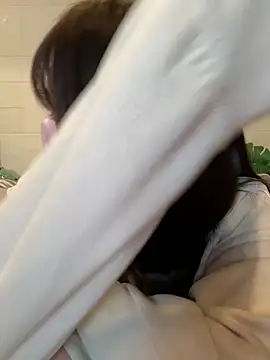 SUZU  online show from 04-09-26, 12:11