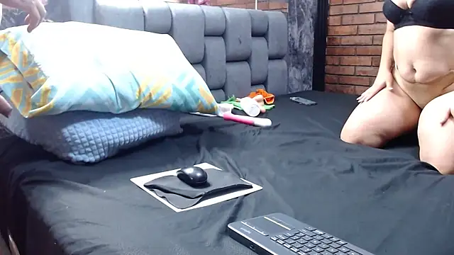 Couple Gold69 online show from 04-19-26, 08:59