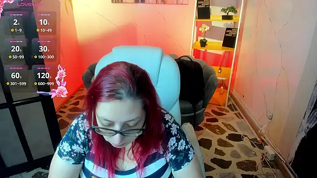 NiickyJones online show from 10-14-25, 05:13