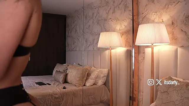 Rosalie vega online show from 03-31-26, 03:58