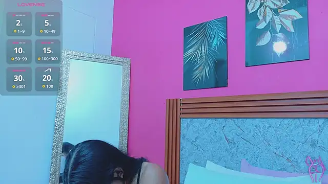 littlee emilyy  online show from 04-09-26, 12:44