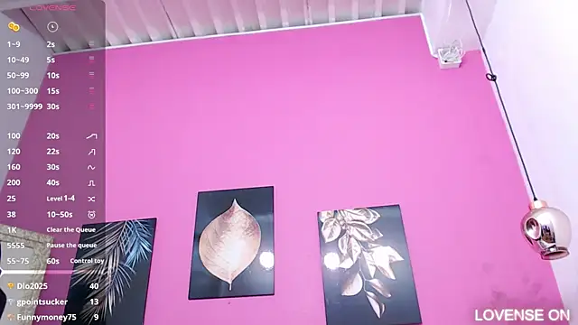 littlee emilyy  online show from 03-22-25, 02:48