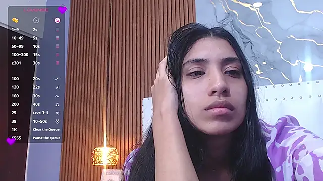 littlee emilyy  online show from 01-15-25, 06:12