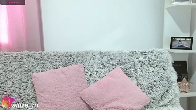 aliicee m online show from 10-08-25, 05:57