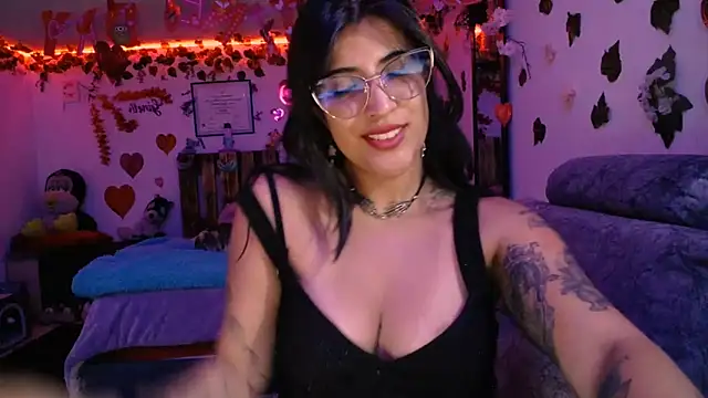 Snapshot of azahar__ziiz chatting on 02-10-25, 01:35 azahar  ziiz online show from 02-10-25, 01:35