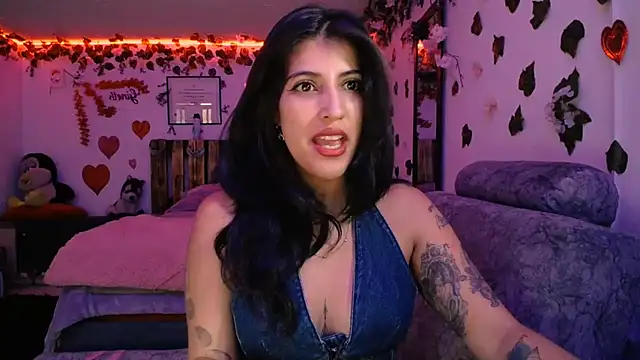 Snapshot of azahar__ziiz chatting on 02-24-25, 08:03 azahar  ziiz online show from 02-24-25, 08:03