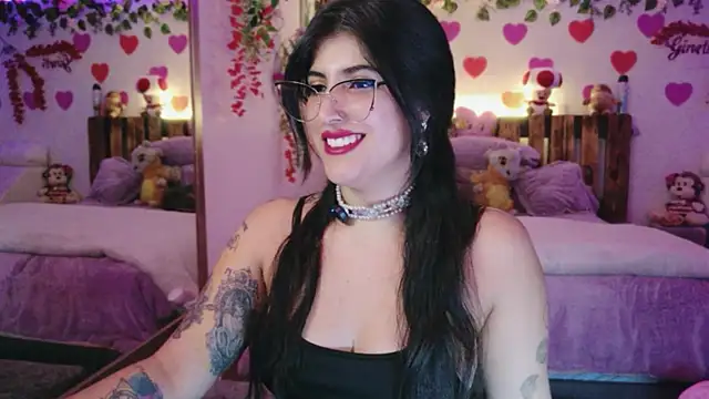 Snapshot of azahar__ziiz chatting on 07-13-26, 11:04 azahar ziiz online show from 07-13-26, 11:04