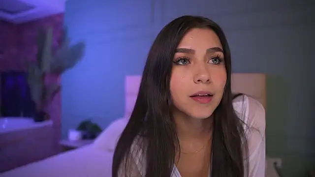 Ashley Jones9 online show from 11-07-25, 06:12