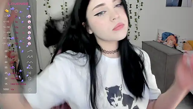 SelenaCute online show from 01-27-25, 05:03