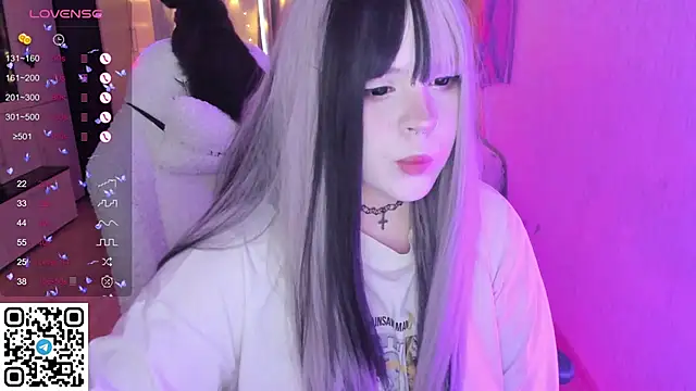 SelenaCute online show from 02-12-26, 07:08