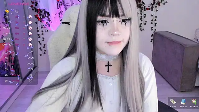 SelenaCute online show from 11-04-25, 11:58