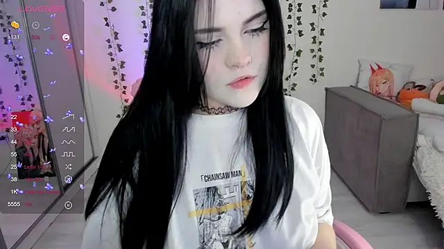 SelenaCute online show from 01-23-25, 05:13