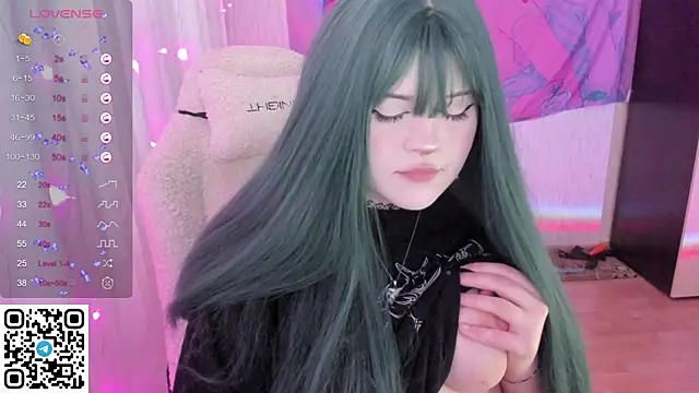 SelenaCute online show from 05-13-26, 06:09