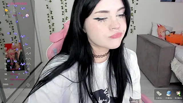 SelenaCute online show from 01-28-25, 05:11