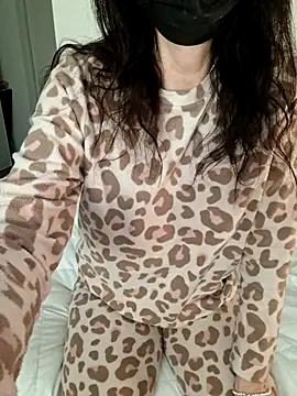 Silvia Zeno online show from 02-19-26, 04:20