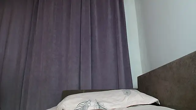 LadyMilfxxx online show from 04-13-26, 04:27