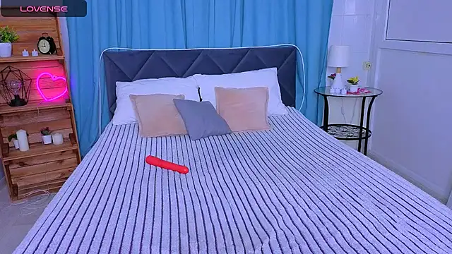 Snapshot of LucieHells chatting on 02-03-26, 01:27 LucieHells online show from 02-03-26, 01:27