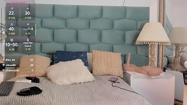 MiaMancini online show from 04-05-26, 02:02