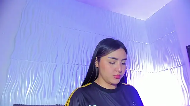 Abby  colins online show from 11-19-25, 08:53