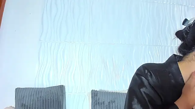 Abby  colins online show from 04-08-26, 02:18