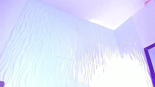 Abby  colins online show from 04-27-26, 07:45